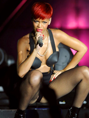 Ebony celebrity Rihanna nude and oops pics